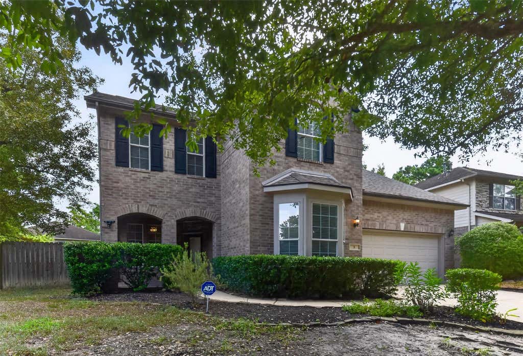 Photo of 3 W Archwyck Circle, The Woodlands, TX 77382 (MLS # 45942201)