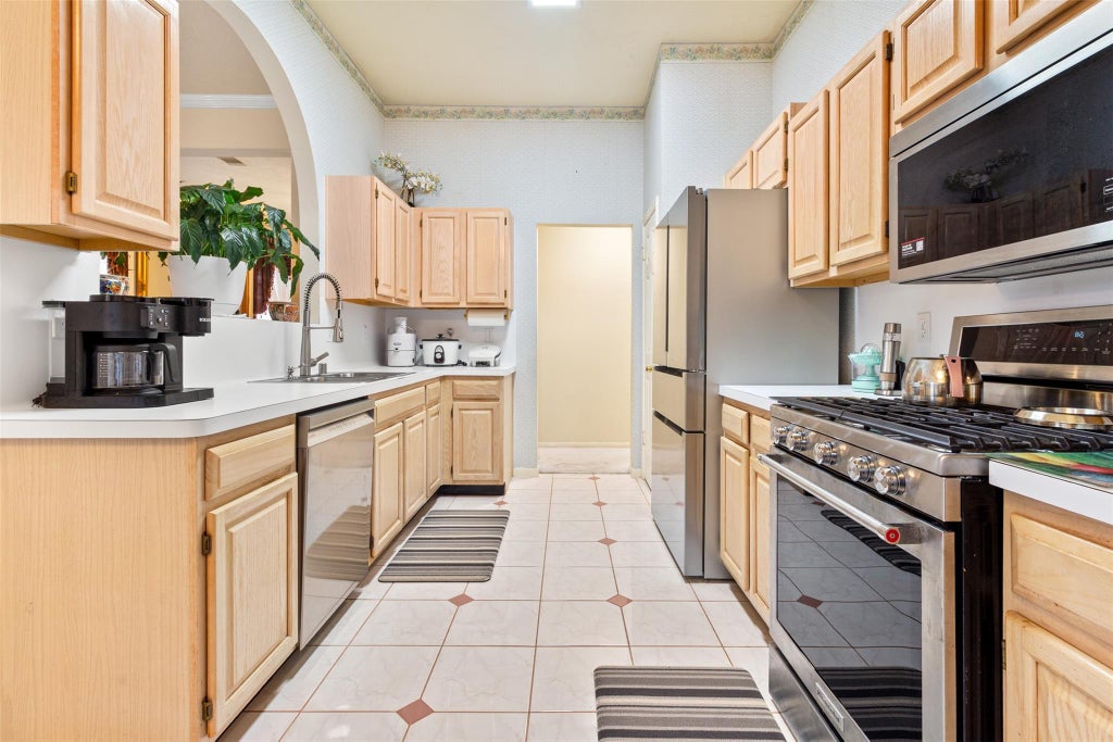 Photo of 10618 Spring Brook Drive, Houston, TX 77041 (MLS # 85199178)