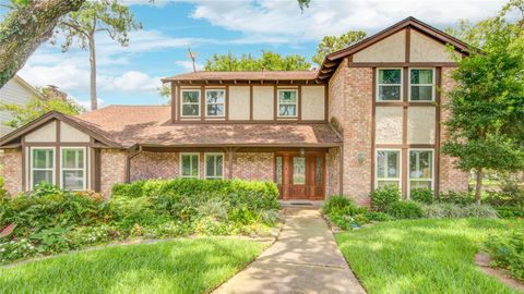 Photo of 10902 Brentway Drive, Houston, TX 77070 (MLS # 35033990)