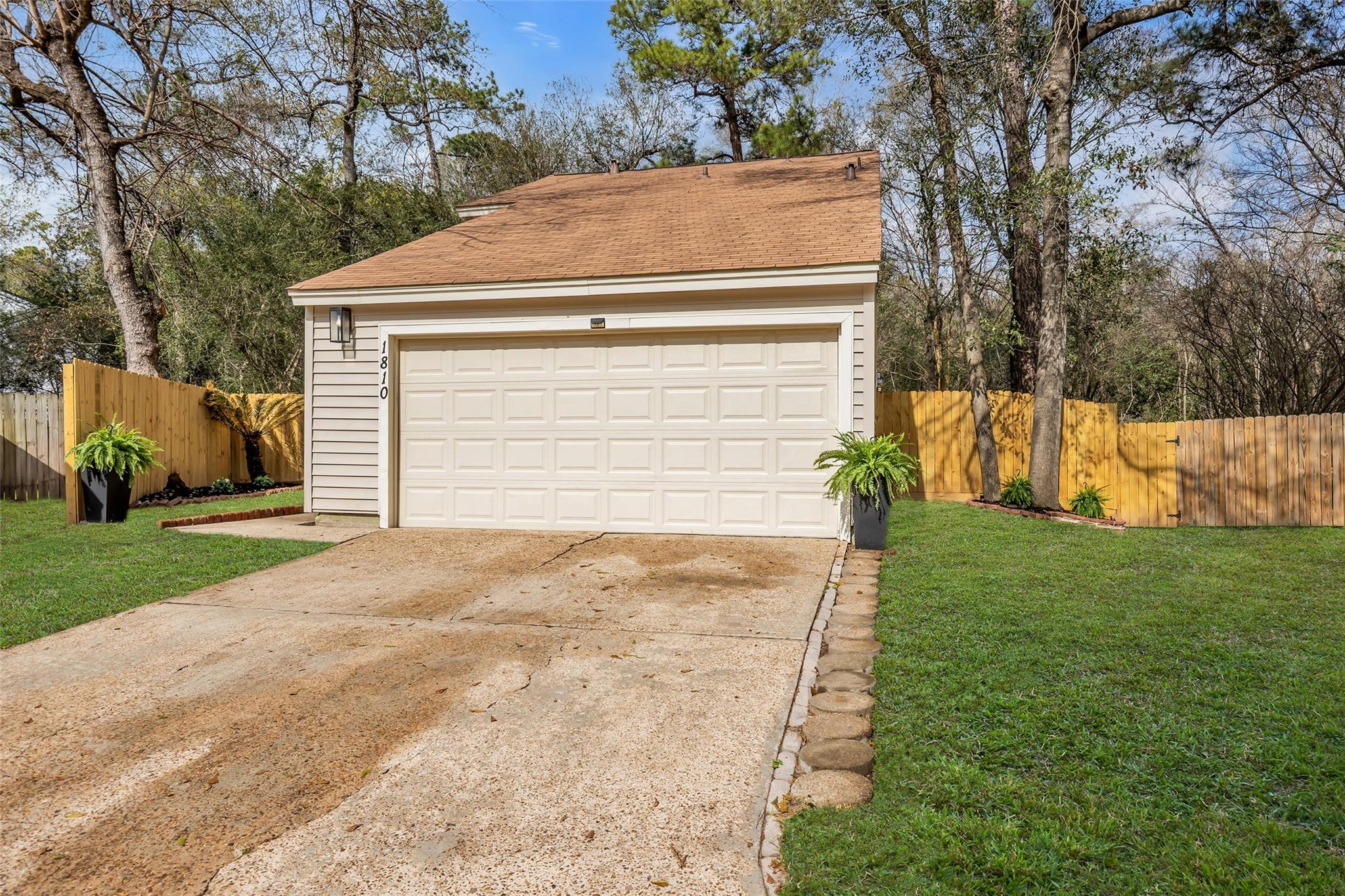 1810 N Red Cedar Circle