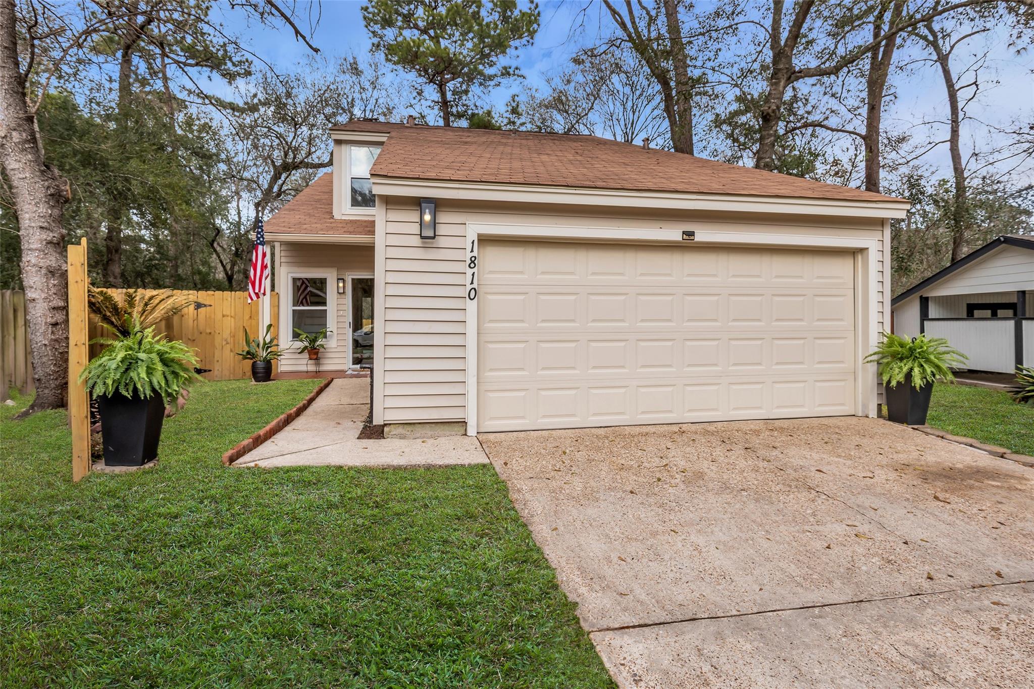 1810 N Red Cedar Circle