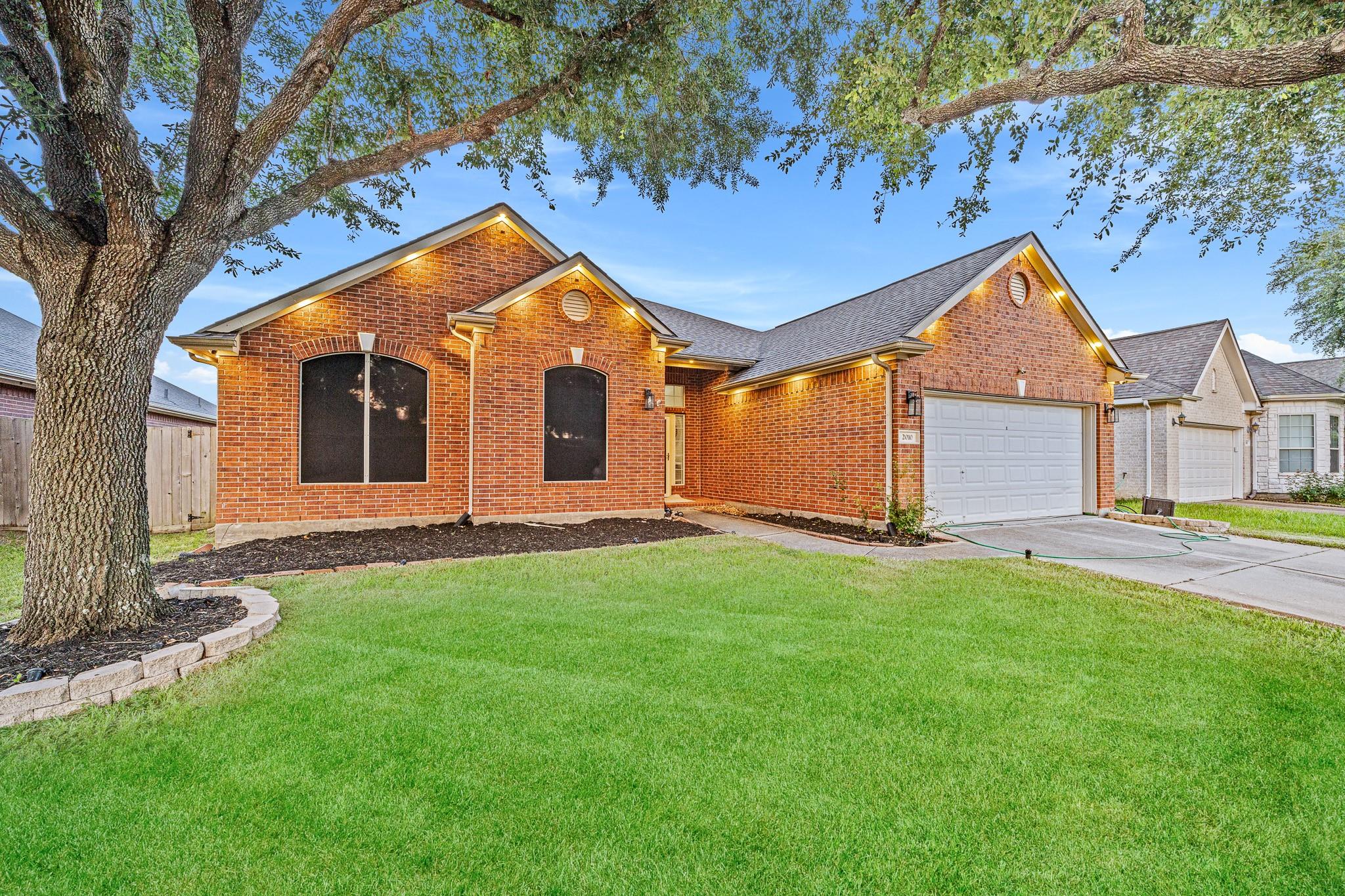 2010 Lincoln Crest Way