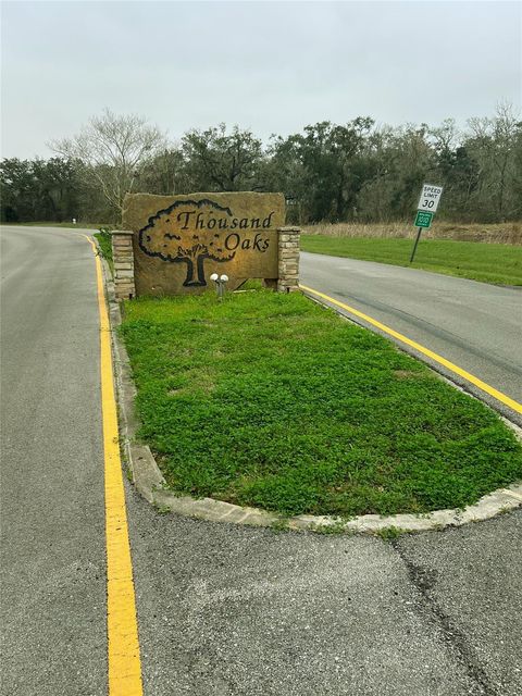 Vacant Land For Sale - 103 Vintage Oaks Court<br/> Angleton, TX 77515