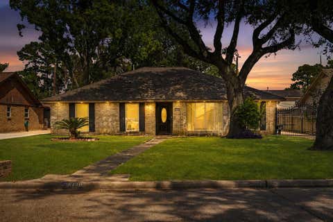 Photo of 11810 Rowood Drive, Houston, TX 77070 (MLS # 88095069)