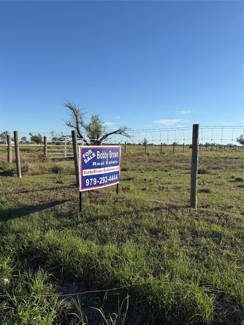 Vacant Land For Sale - 17126 Brumbelow Road<br/> Needville, TX 77461