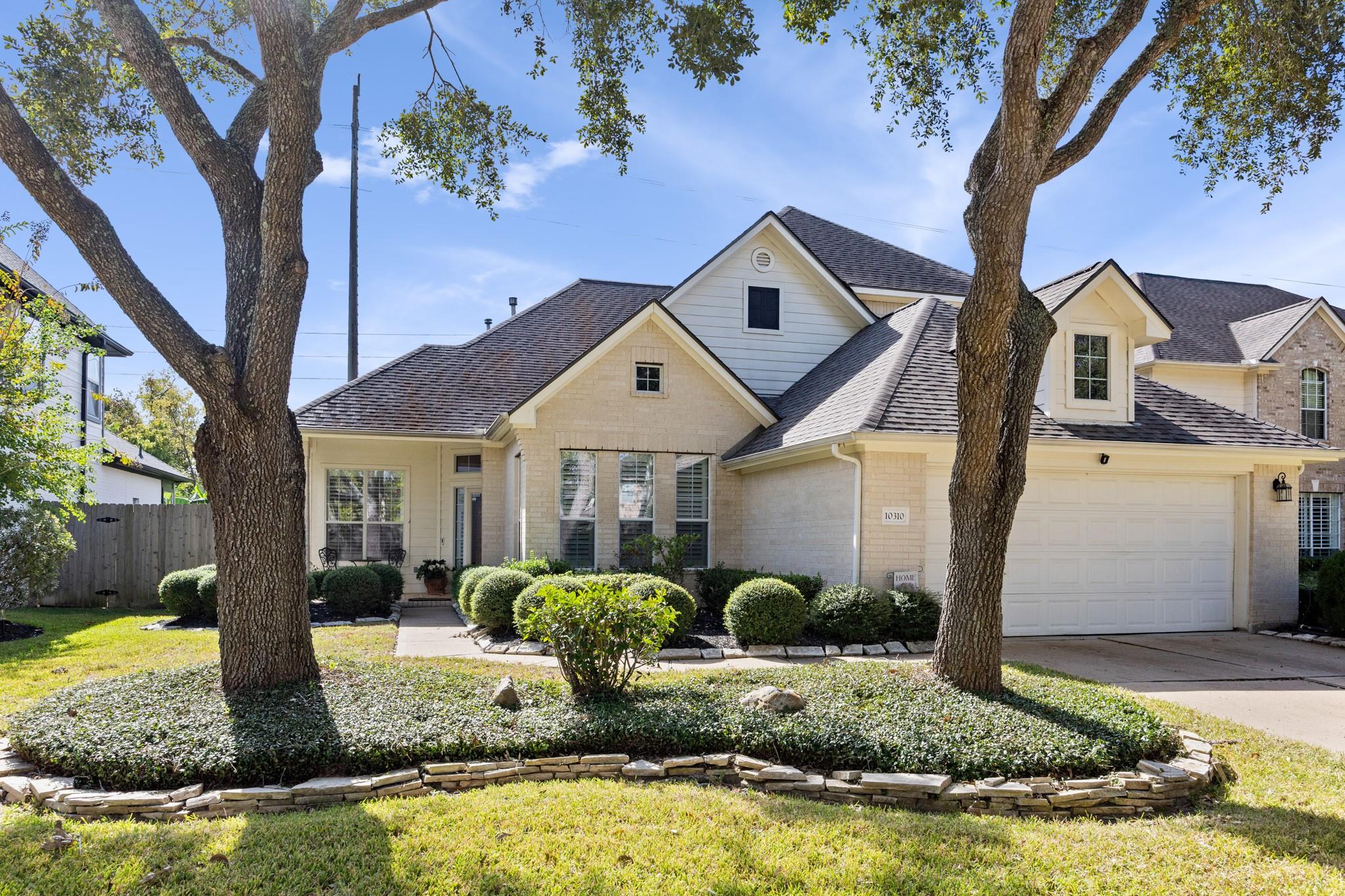 10310 Five Oaks Lane