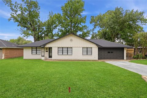 Photo of 8931 Blankenship Drive, Houston, TX 77080 (MLS # 83685567)