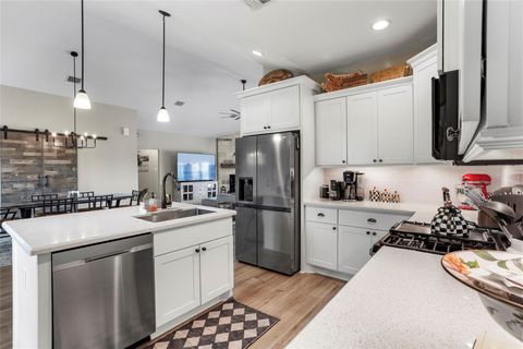 Tiny photo for 7634 Highland Road, Santa Fe, TX 77517 (MLS # 10615818)