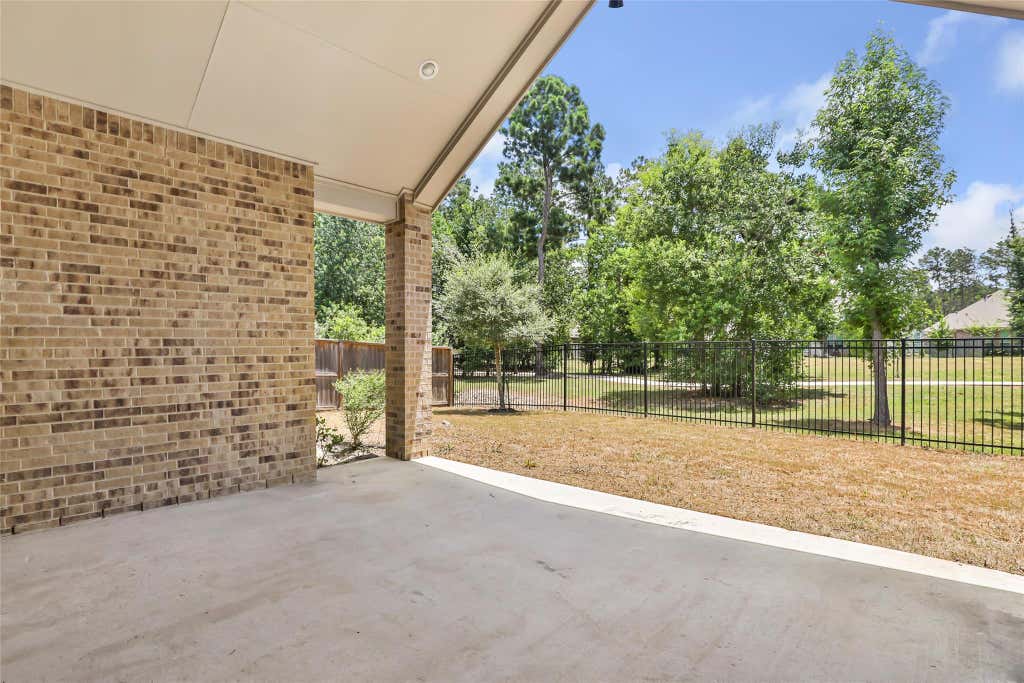 Photo of 21873 Otter Point Lane, Porter, TX 77365 (MLS # 28665062)