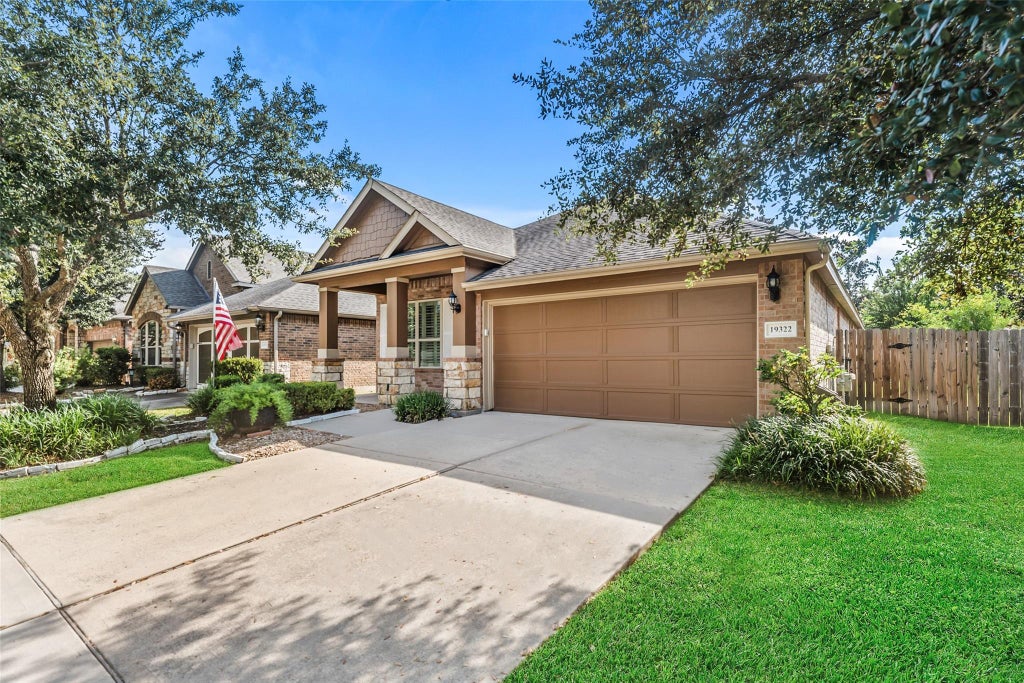 Photo of 19322 Dockside Hill Lane, Humble, TX 77346 (MLS # 10446588)