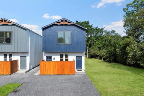 Photo of 8421 Venus Street #B, Houston, TX 77088 (MLS # 75421864)