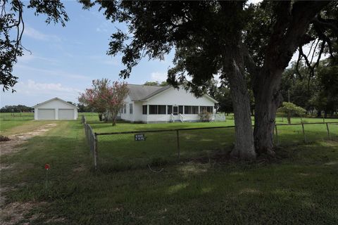 Photo of 3289 County Road 158, Boling, TX 77420 (MLS # 30124084)