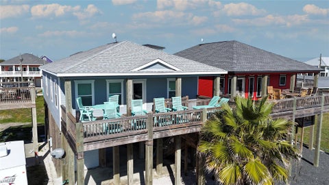 Photo of 1815 Redfish Lane, Crystal Beach, TX 77650 (MLS # 10946517)