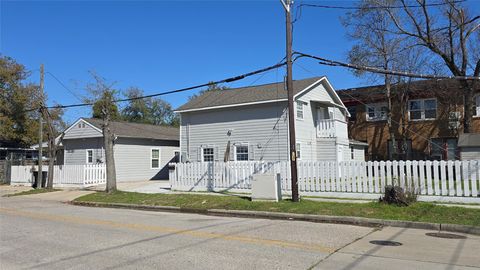 Photo of 421 Sidney Street #1, Houston, TX 77003 (MLS # 95836409)