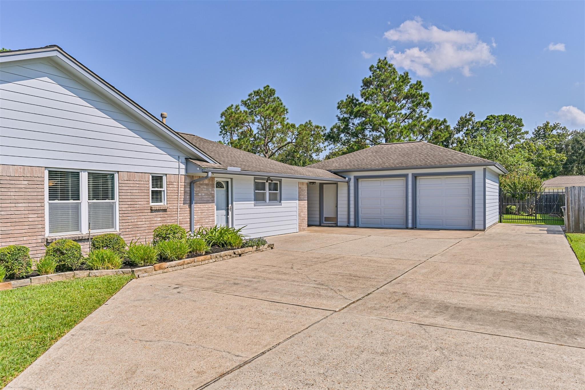 803 Greenbriar Avenue