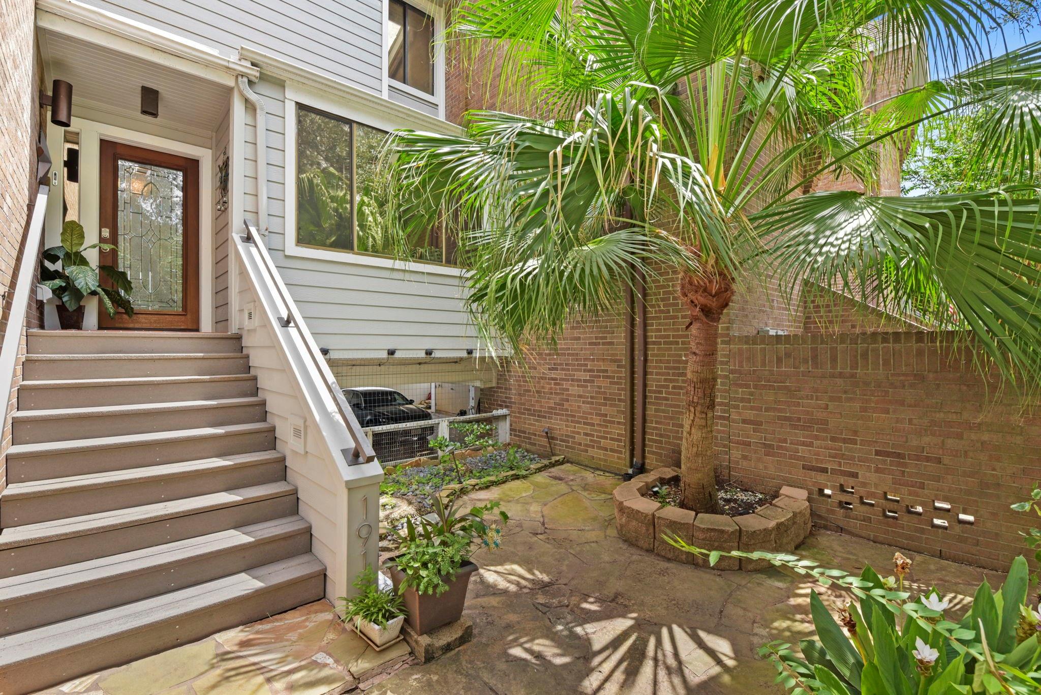 1913 Enterprise Avenue