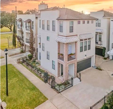 Photo of 3610 Chenevert Street, Houston, TX 77004 (MLS # 24547207)