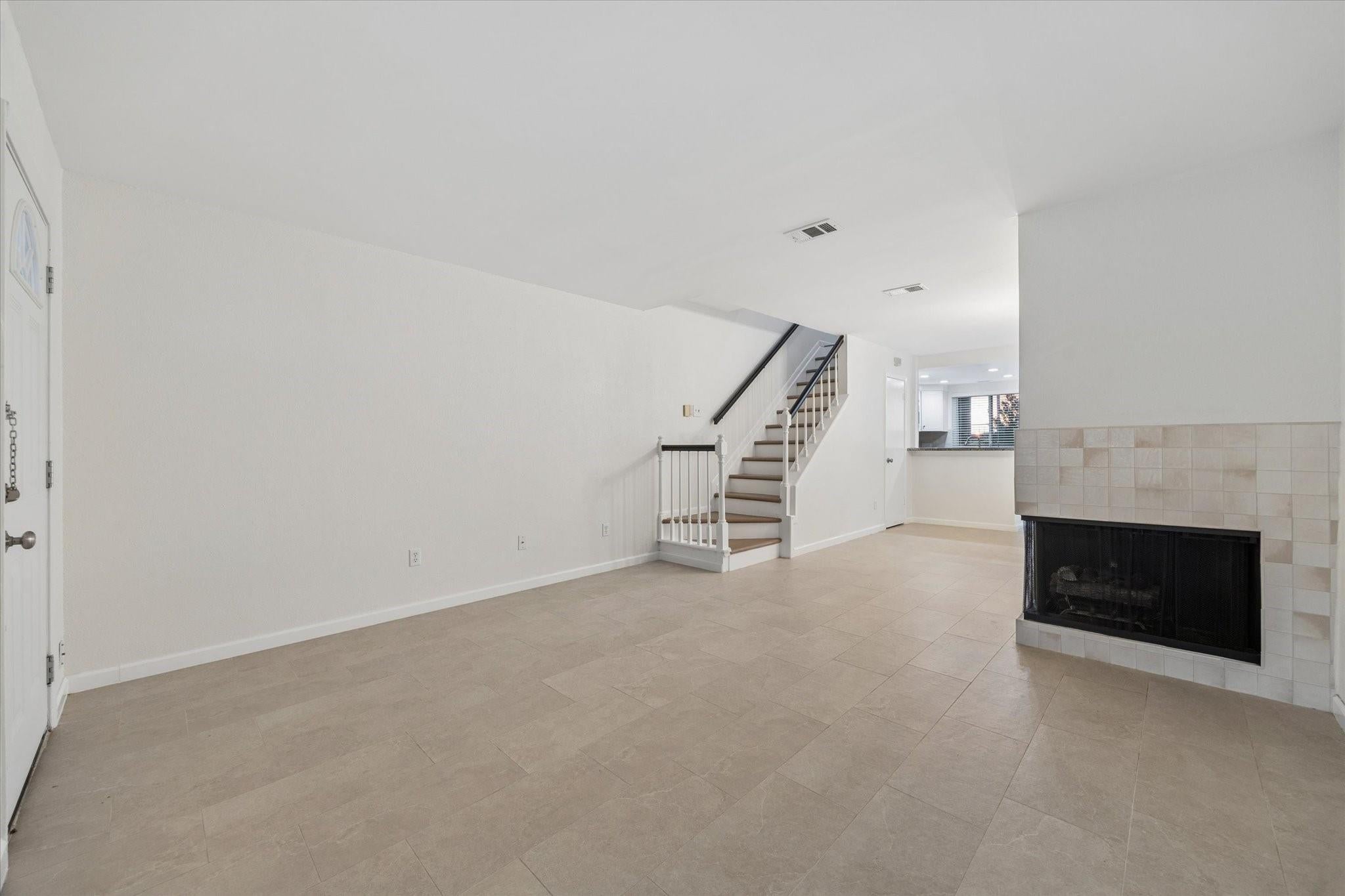 2808 Grants Lake Boulevard 701