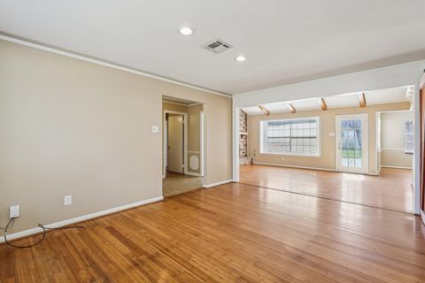 Tiny photo for 10015 Warwana Road, Houston, TX 77080 (MLS # 19569514)