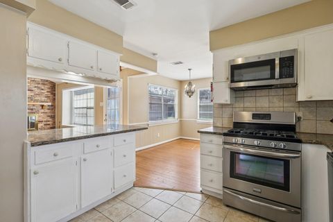 Tiny photo for 10015 Warwana Road, Houston, TX 77080 (MLS # 19569514)