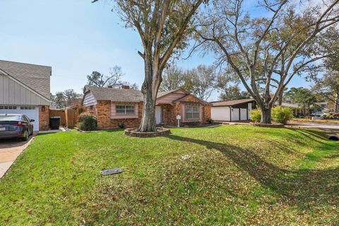 Tiny photo for 10015 Warwana Road, Houston, TX 77080 (MLS # 19569514)