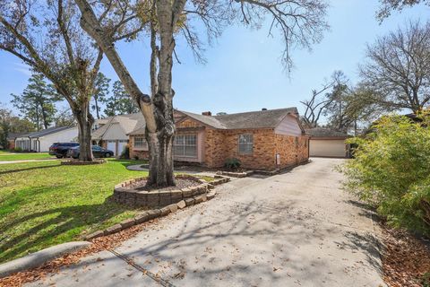 Tiny photo for 10015 Warwana Road, Houston, TX 77080 (MLS # 19569514)