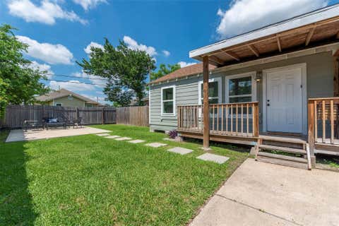 Multifamily For Rent - 1121 Panama Street<br/> Houston, TX 77009