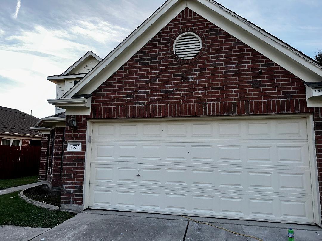 1375 Hitchin Lane