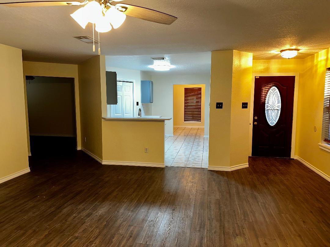 1375 Hitchin Lane