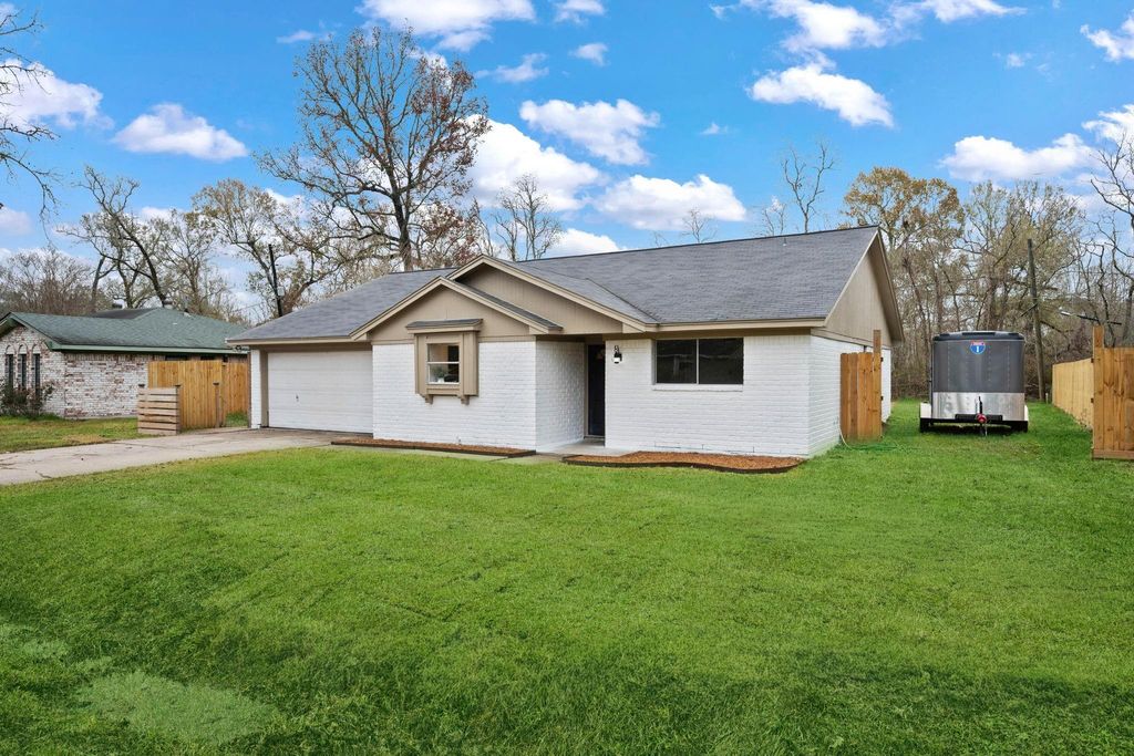 Photo of 24110 Basket Oak Drive, Huffman, TX 77336 (MLS # 19113542)