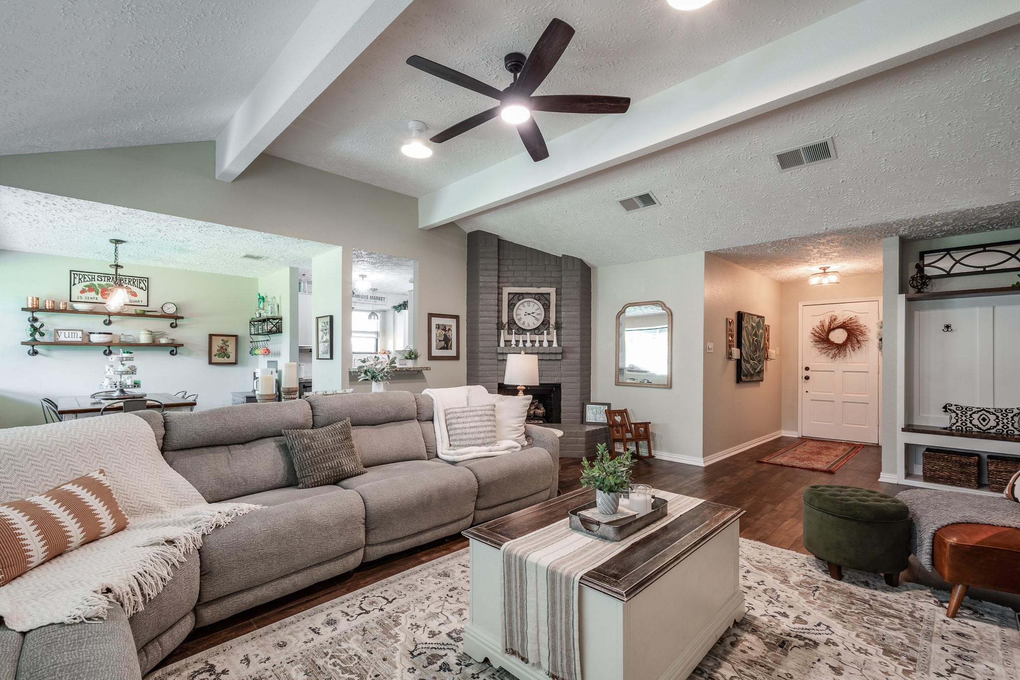 1010 Briarwood Court