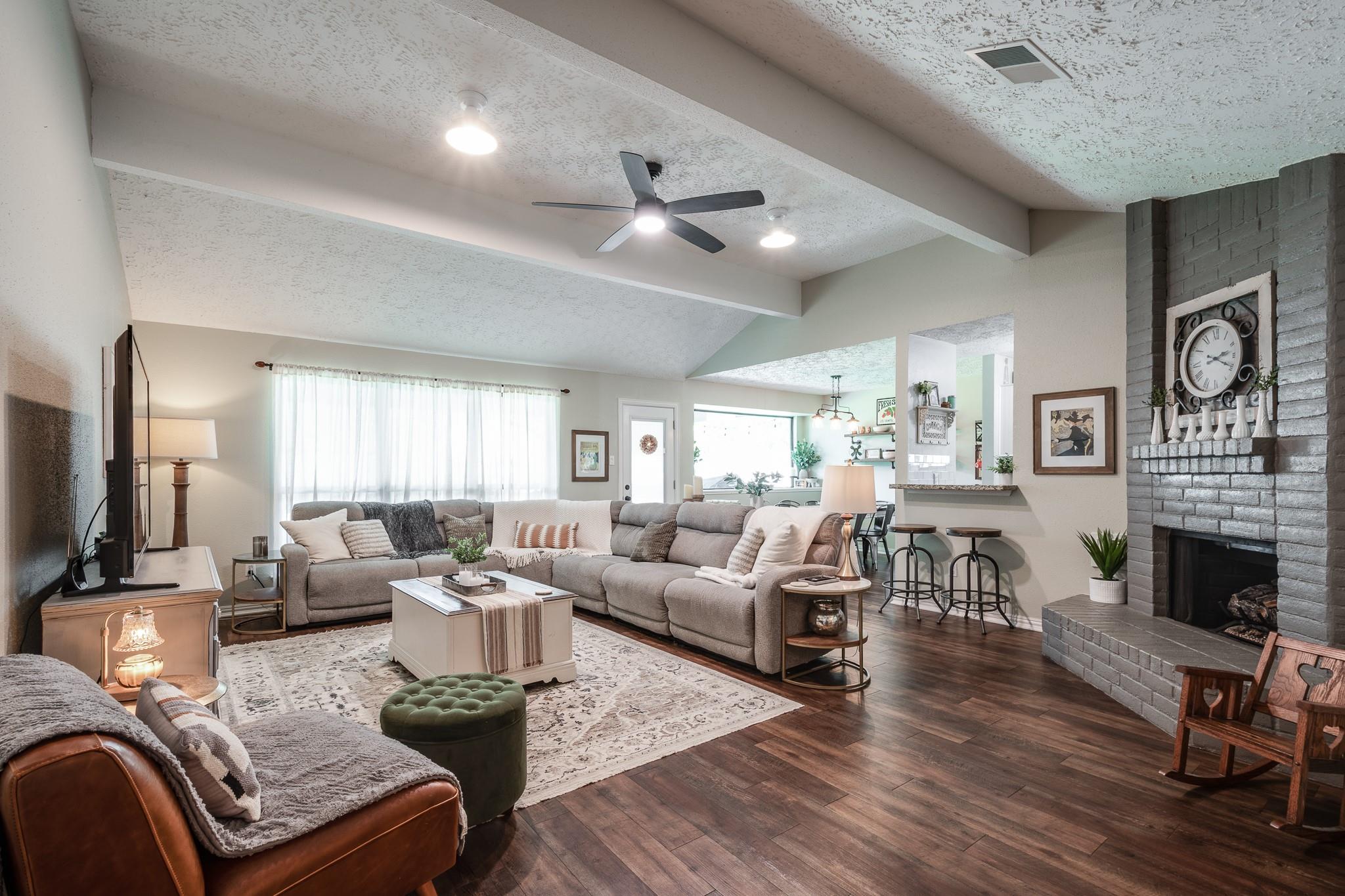 1010 Briarwood Court