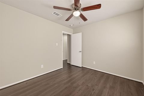 Tiny photo for 3907 Holly Green Court, Houston, TX 77339 (MLS # 4288123)