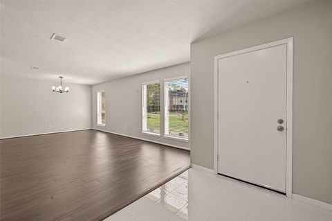 Tiny photo for 3907 Holly Green Court, Houston, TX 77339 (MLS # 4288123)