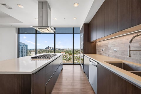 Photo of 2651 Kipling Street #3404, Houston, TX 77098 (MLS # 60146282)
