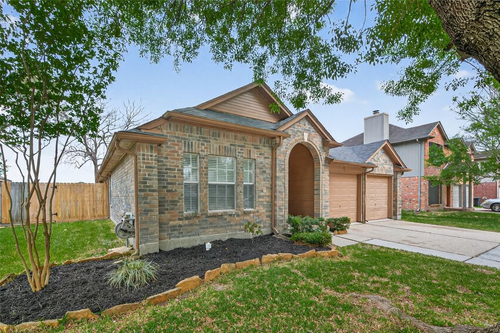 Photo of 18822 Yaupon Trail, Humble, TX 77346 (MLS # 15266776)