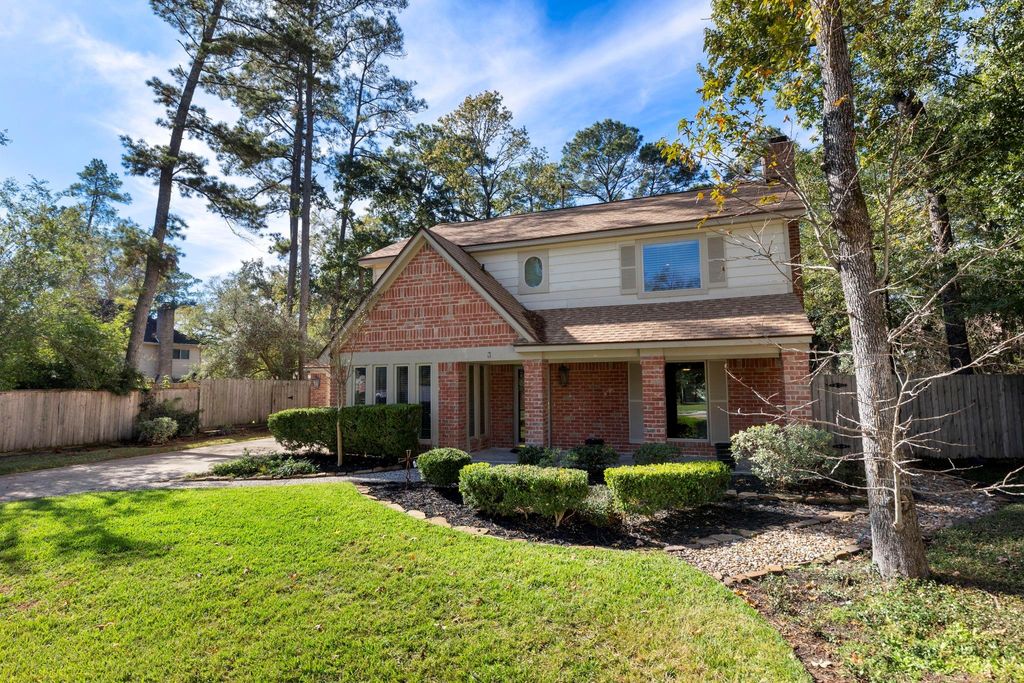 Photo of 3 Green Blade Lane, The Woodlands, TX 77380 (MLS # 18250250)
