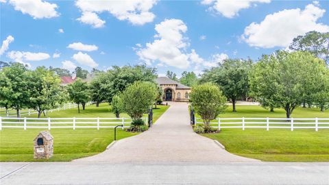 Photo of 706 Saddle Creek Farms Drive, Crosby, TX 77532 (MLS # 55596587)