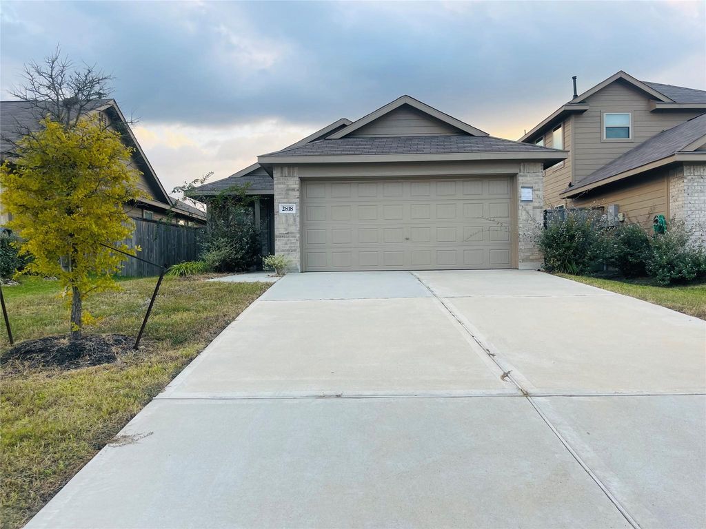 Photo of 2818 Via Augusta Drive, Conroe, TX 77301 (MLS # 29311542)