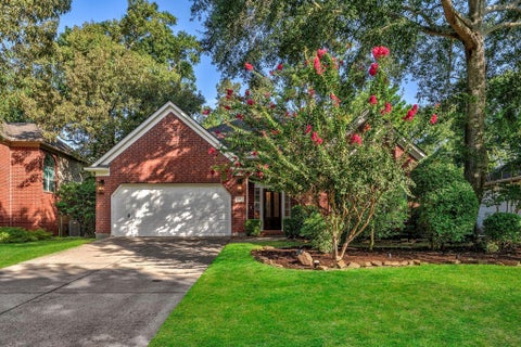 Photo of 31 Canoe Birch Place, The Woodlands, TX 77382 (MLS # 90088351)