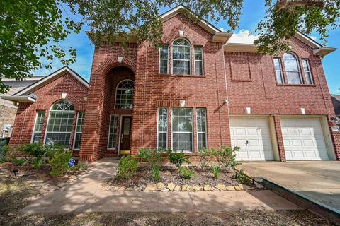 Photo of 9127 Stoneleigh Drive, Sugar Land, TX 77479 (MLS # 81074374)