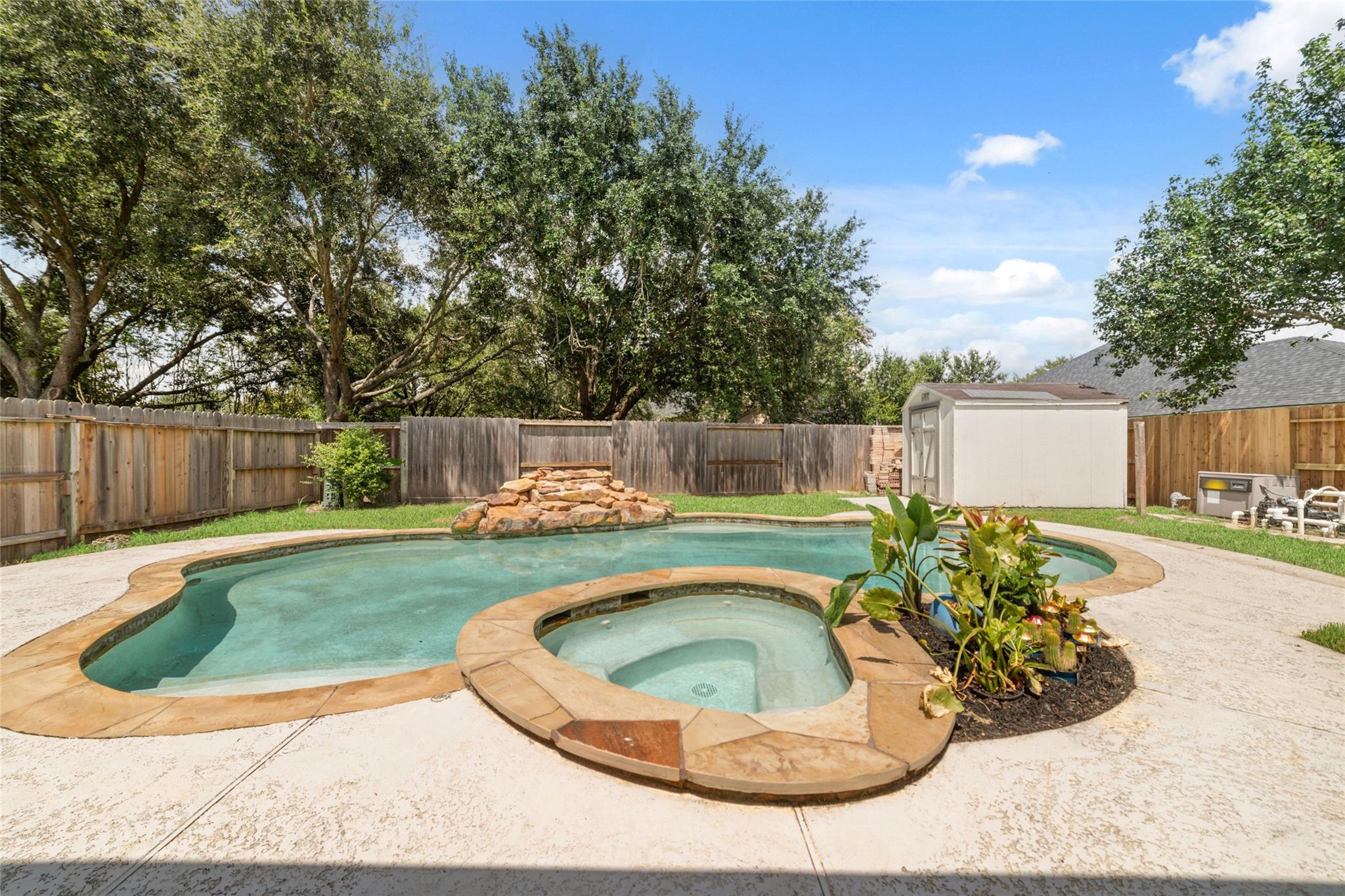 6207 Suncrest Court