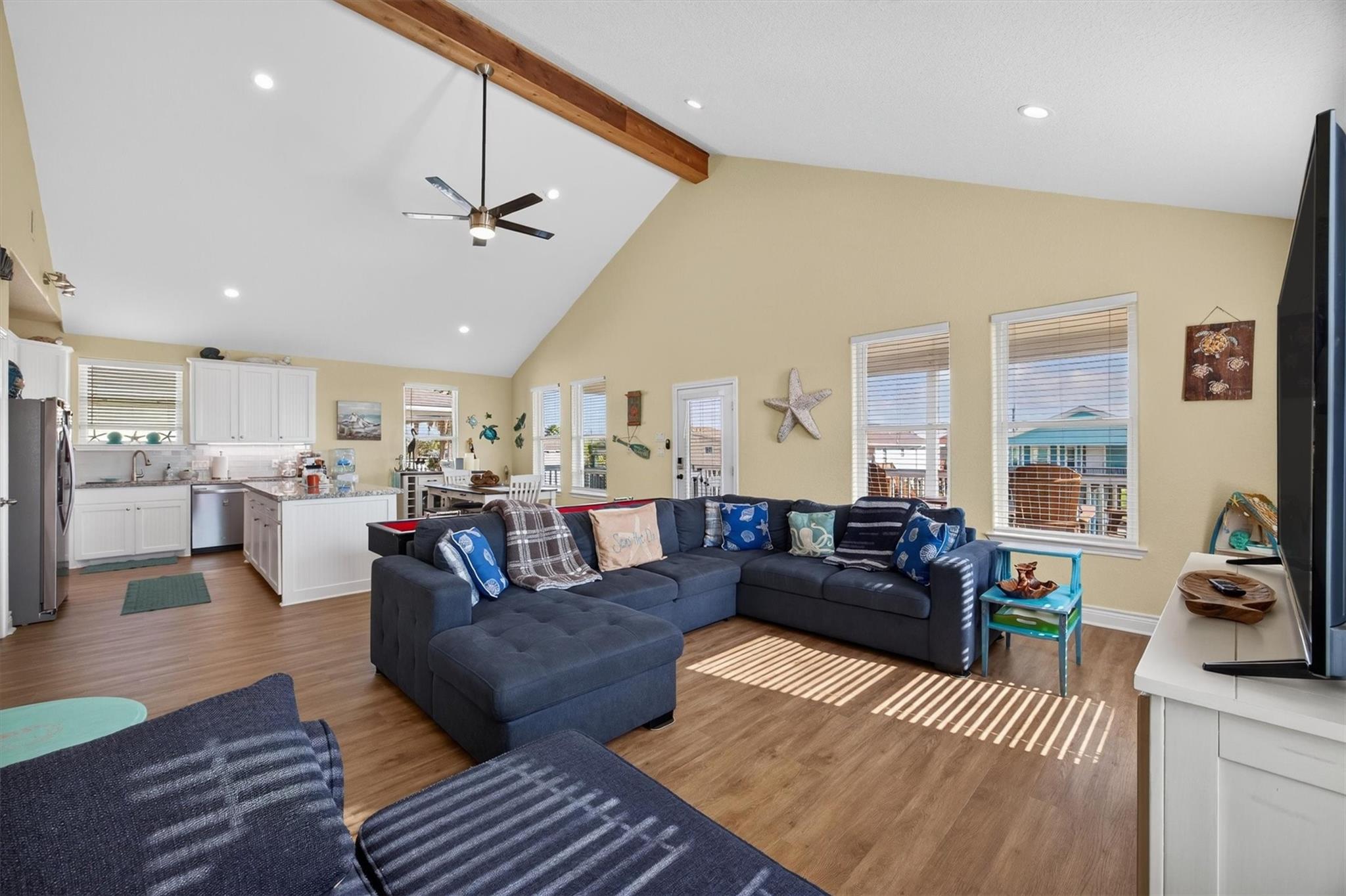 4022 Fort Bend Drive