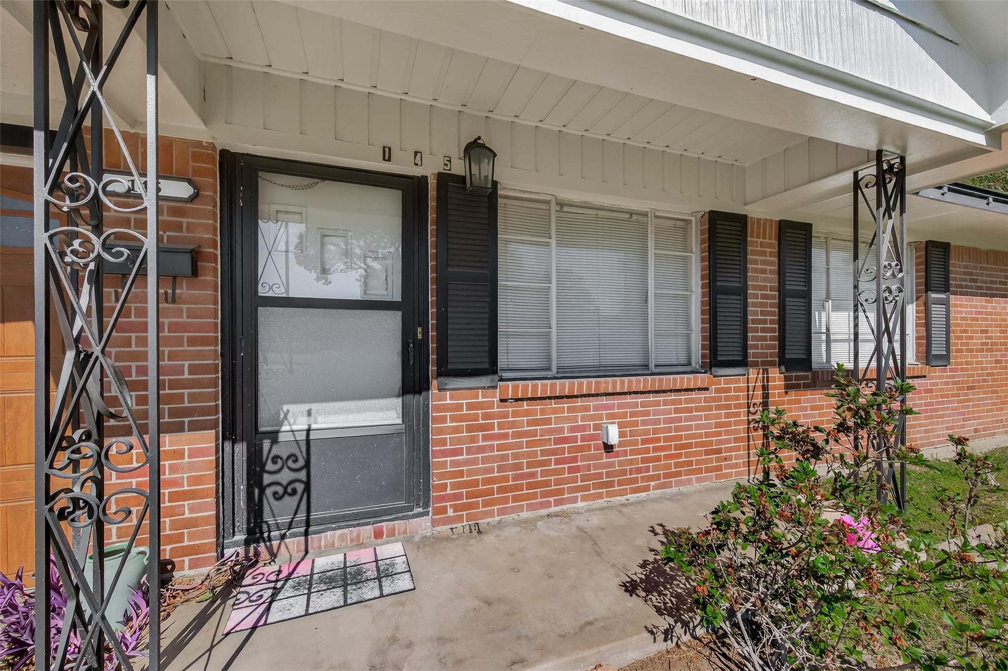 145 E Twickenham Trail