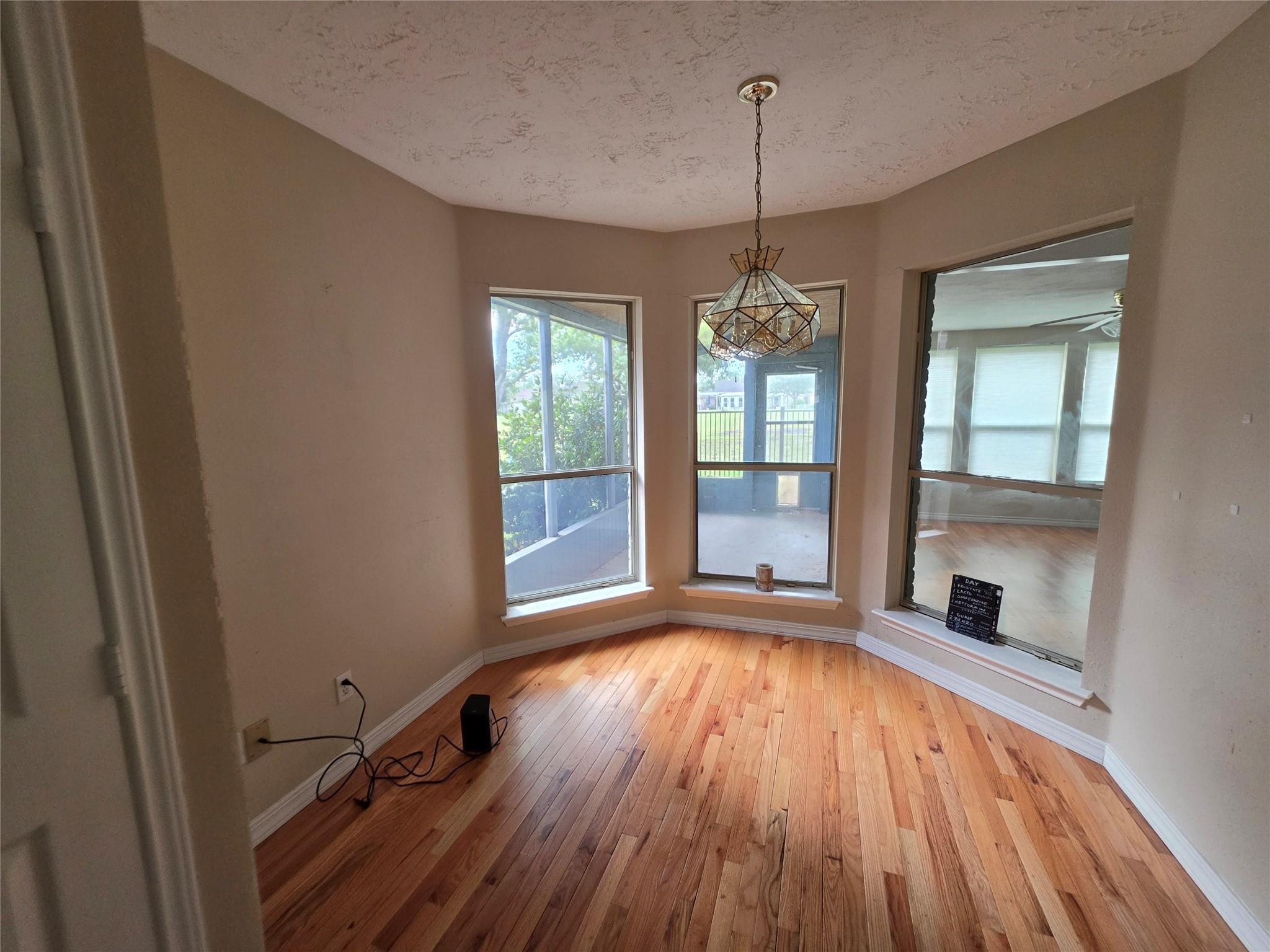 2810 Poplar Creek Lane