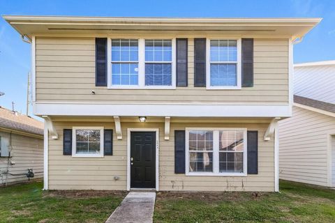 Photo of 1043 Verde Trails Drive, Houston, TX 77073 (MLS # 44259953)