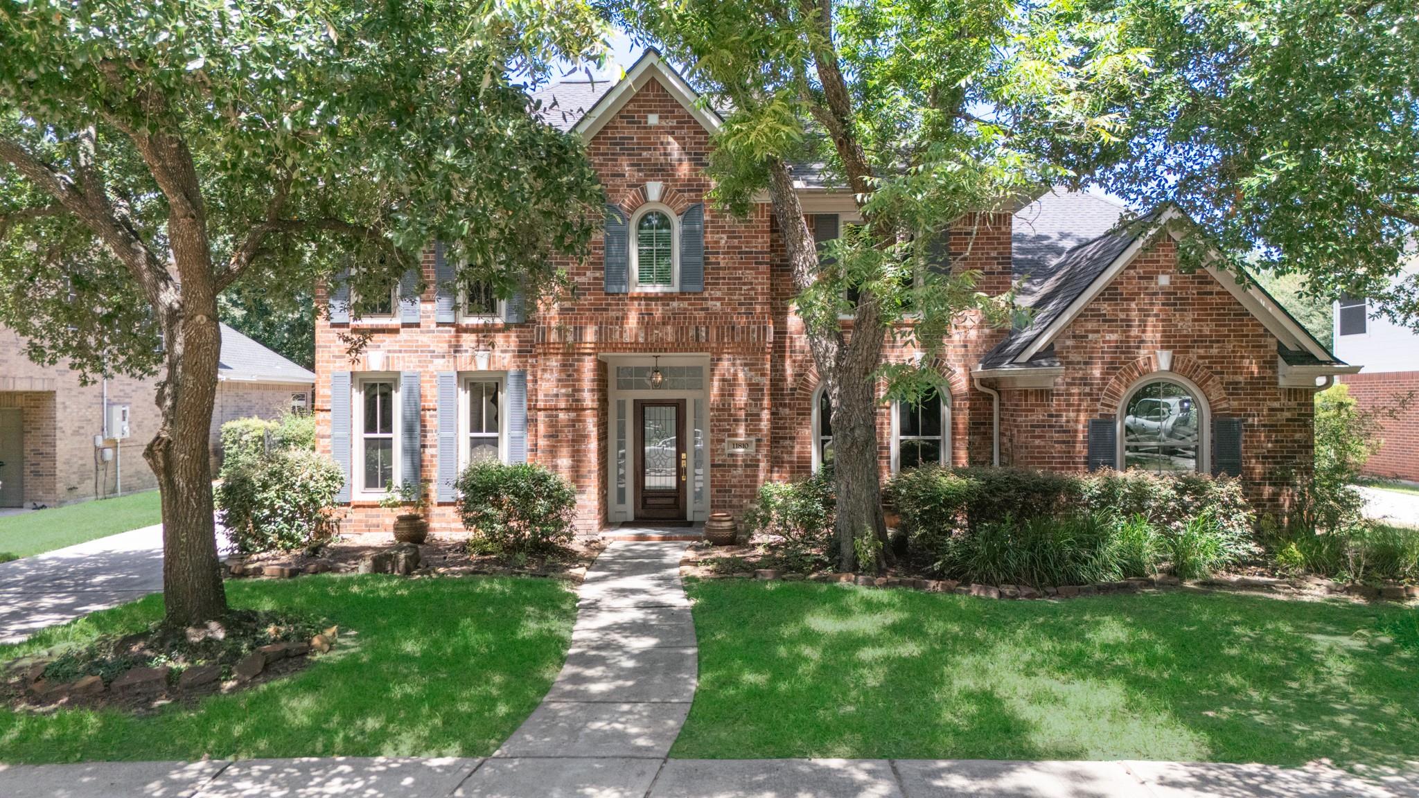 11810 Rue Beaujon Court
