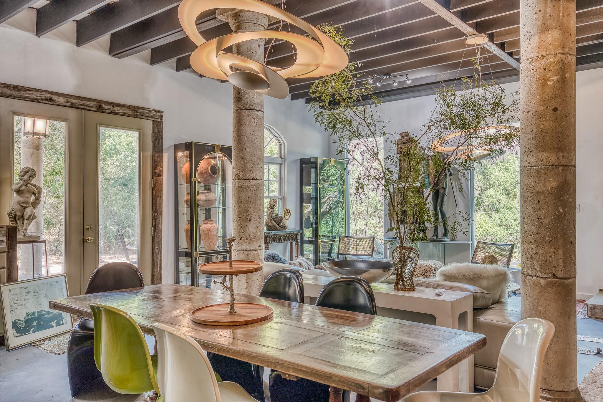 2105 N State Hwy 237