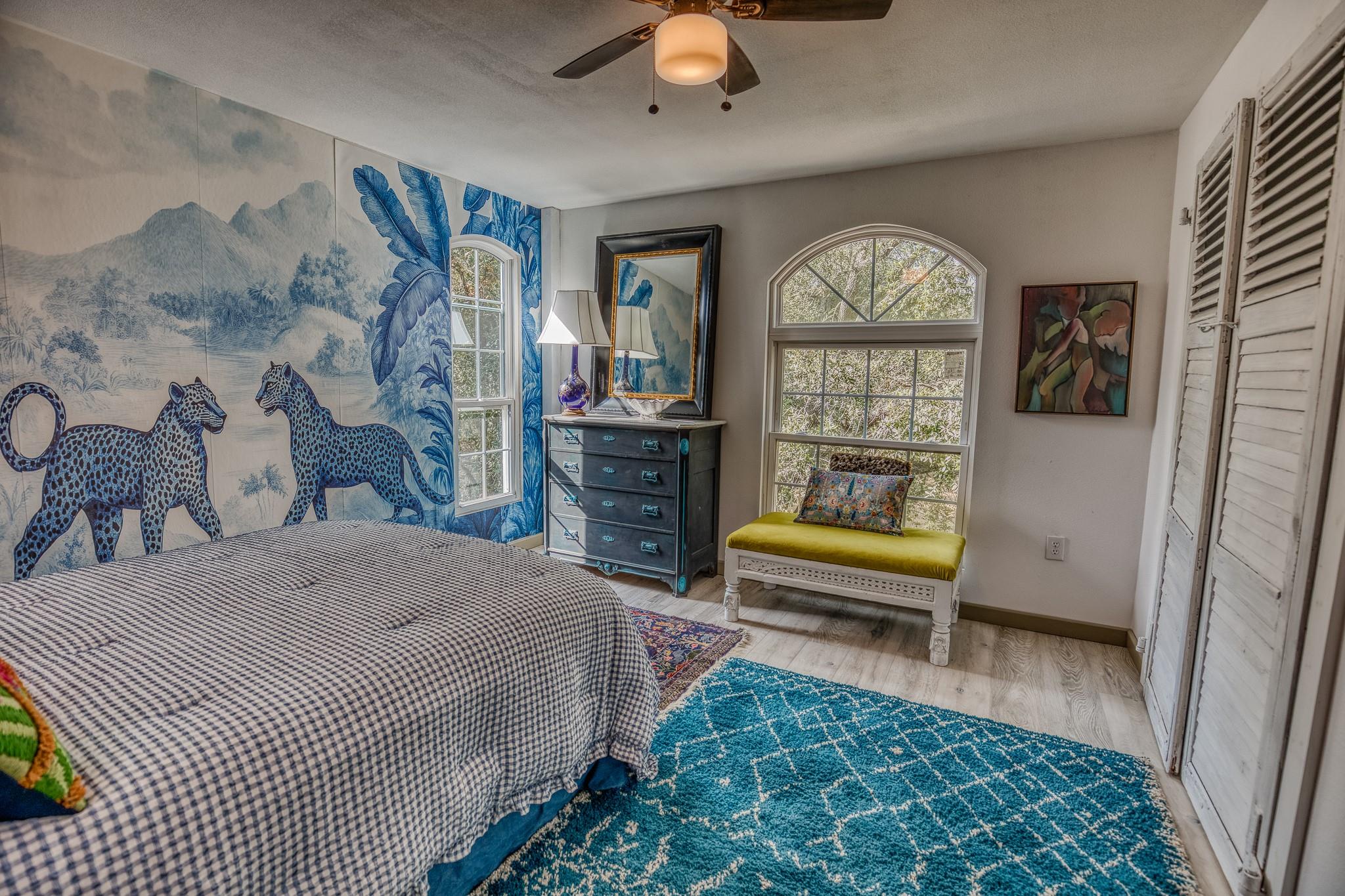 2105 N State Hwy 237