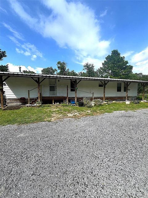 Photo of 1421 N 1270, Centerville, TX 75833 (MLS # 95981359) Photo of 1421 N 1270, Centerville, TX 75833 (MLS # 95981359)